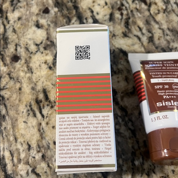 SISLEY TINTED SUNSCREEN CREAM SPF 30 1 Natural - Picture 6 of 9